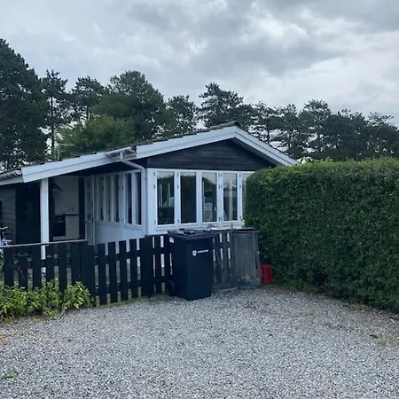 Cosy - 300 M To Beautiful And Cafes Casa de Férias Karrebæksminde