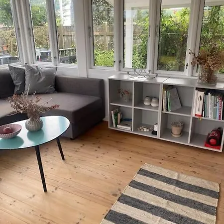 Cosy - 300 M To Beautiful And Cafes Casa de Férias *