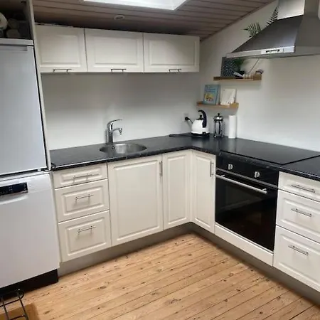 Cosy - 300 M To Beautiful And Cafes Karrebæksminde